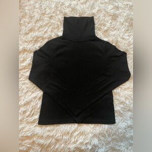 Zara Black Knit Ling Sleeve Turtleneck Sweater. Fitted. Not much stretch. Size S